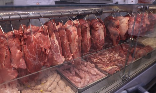 Vigilância em Saúde de Barra do Piraí reforça cuidado na escolha, preparo e conservação de alimentos da Ceia de Natal